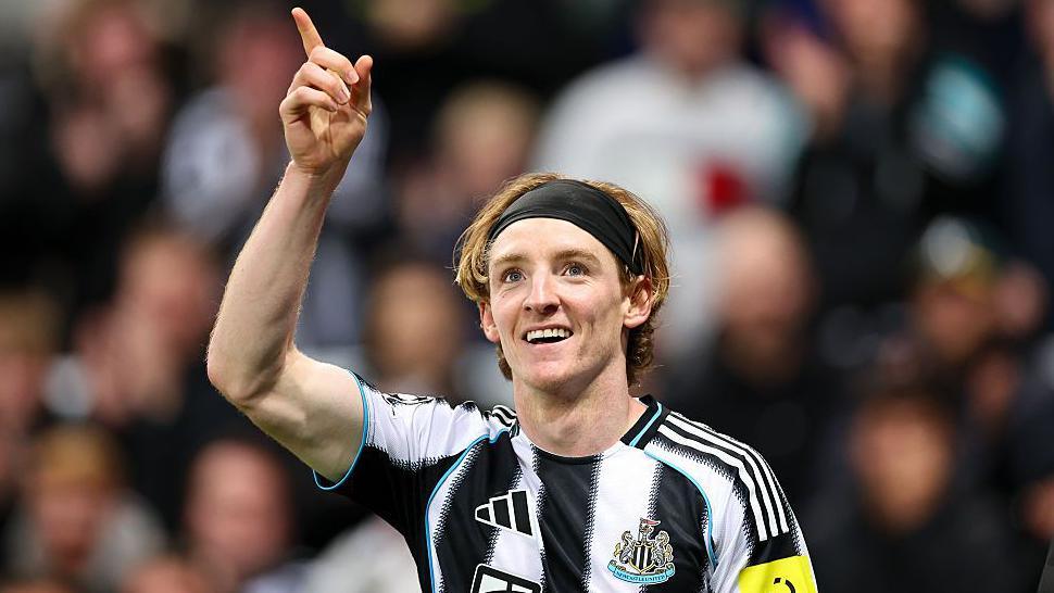 چرا زمان درخشش آنتونی گوردون در لیگ برتر فرا رسیده است؟